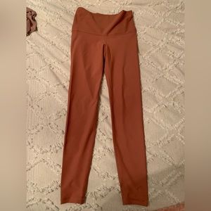 Women’s Old Navy active workout leggings size medium